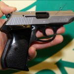 18. Пистолет AE-790GI, теперь с стальным затвором.