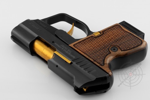 03. Компактный травматический пистолет «SAFARI MINI» от ООО «ЛАТЭК». 03. Компактный травматический пистолет «SAFARI MINI» от ООО «ЛАТЭК».