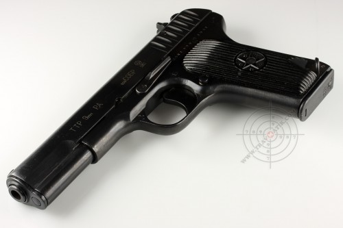 03. Травматический пистолет «ТТР» на базе «ТТ» 1941 года выпуска. 03. Травматический пистолет «ТТР» на базе «ТТ» 1941 года выпуска.