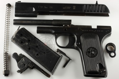 09. Травматический пистолет «ТТР» на базе «ТТ» 1941 года выпуска. 09. Травматический пистолет «ТТР» на базе «ТТ» 1941 года выпуска.