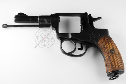 Укороченный травматический револьвер «КОМБРИГ» на базе «НАГАНА».