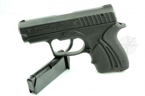 01. «Форт 10Р». Травматический пистолет компактных размеров.