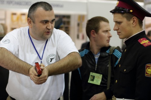 Оружие и безопасность 2013. Международная выставка. ФОТО - 004 zbroya-bezpeka-2013_004