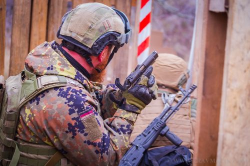 Турнир по прикладной стрельбе среди малых тактических групп.